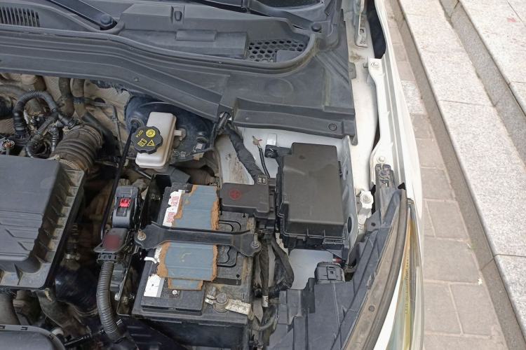 Used JAC Group J7 2020 1.5T CVT Superior Trim Engine Bay Left