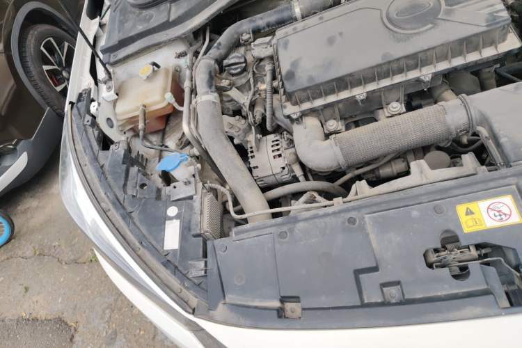 Used JAC Group J7 2020 1.5T CVT Superior Trim Engine Bay Right