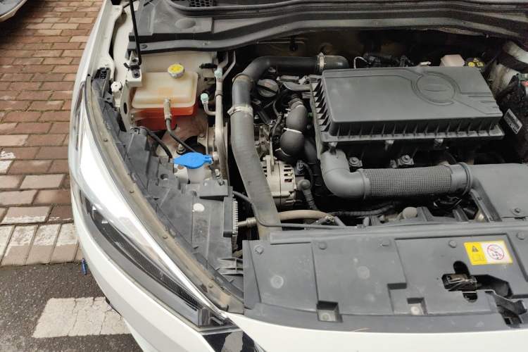 Used JAC Group J7 2020 1.5T CVT Superior Trim Engine Bay Right
