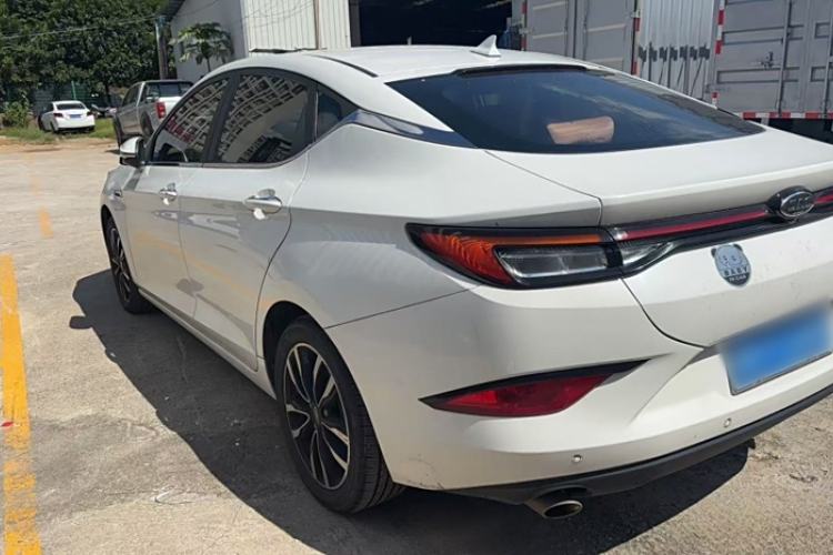 Used JAC Group J7 2020 1.5T CVT Superior Trim Exterior 2