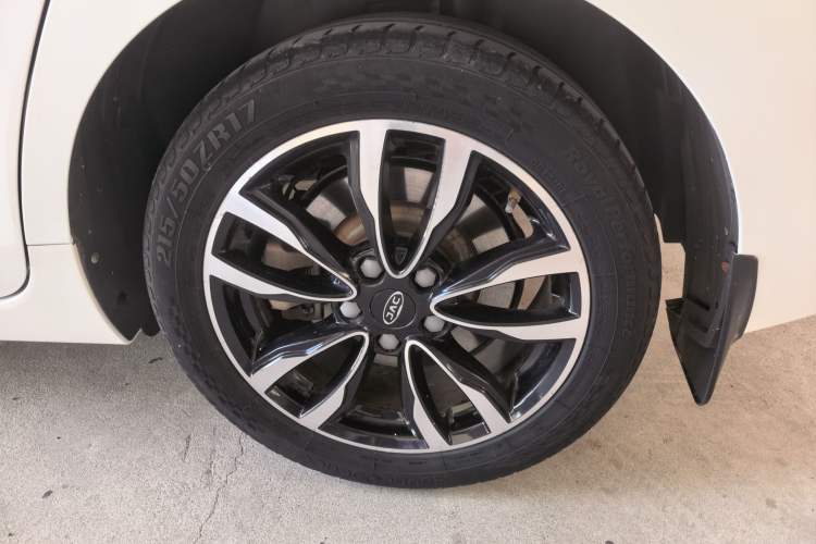 Used JAC Group J7 2020 1.5T CVT Beyond+ Trim Exterior 5