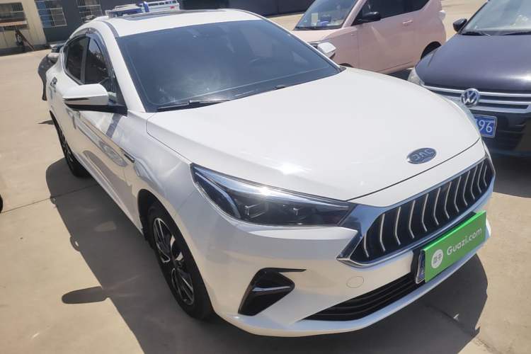 Used JAC Group J7 2020 1.5T CVT Beyond+ Trim Front Right 45 Deg