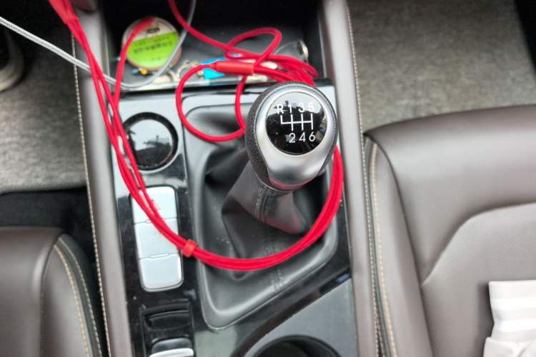 Used JAC Group J7 2020 1.5T Manual Elite Edition Gear Lever