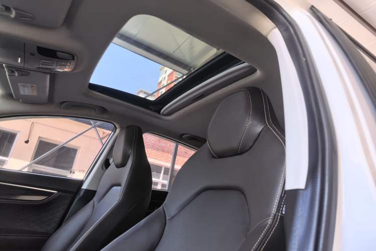 Used JAC Group J7 2020 1.5T CVT Beyond+ Trim Headliner