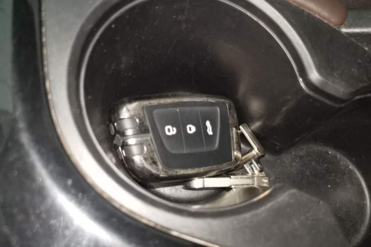 Used JAC Group J7 2020 1.5T CVT Elite Model Interior 1