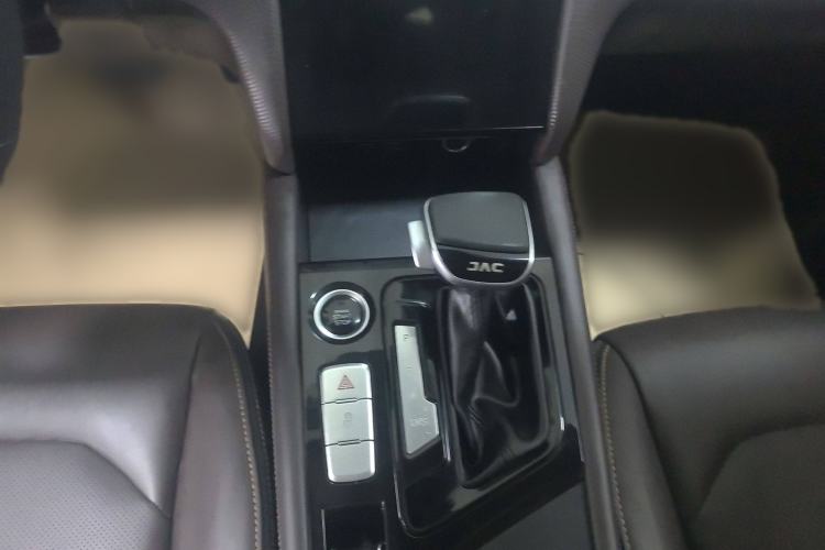 Used JAC Group J7 2020 1.5T CVT Superior Trim Interior 3
