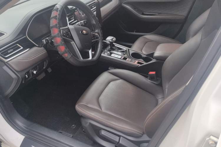 Used JAC Group J7 2020 1.5T CVT Superior Trim Interior 4