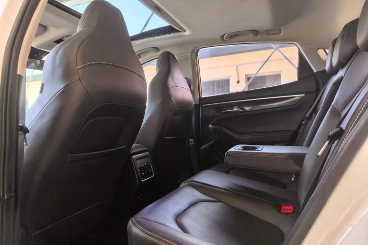 Used JAC Group J7 2020 1.5T CVT Beyond+ Trim Interior 5