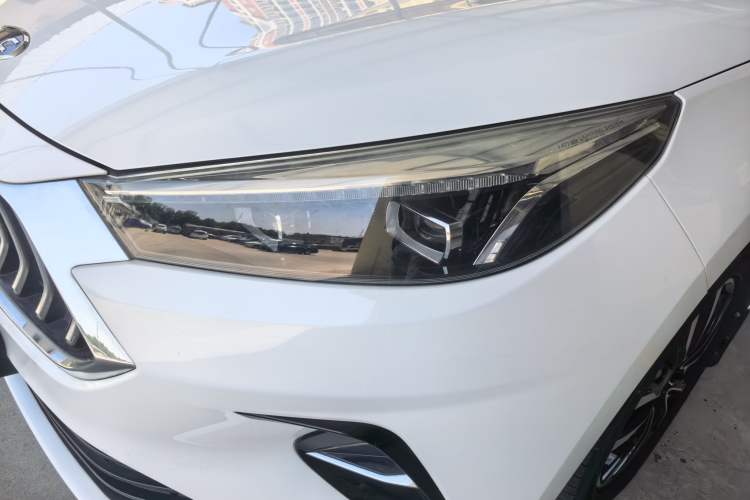 Used JAC Group J7 2020 1.5T CVT Beyond+ Trim Left Front Headlight