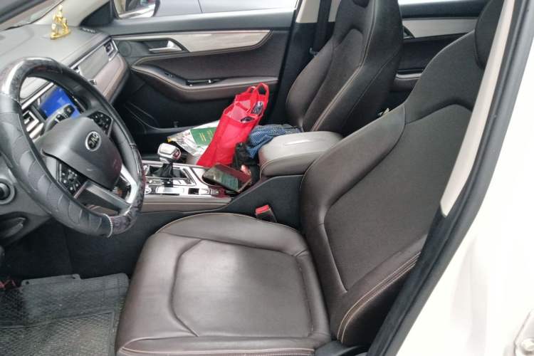 Used JAC Group J7 2020 1.5T CVT Elite Model Left Front Seat