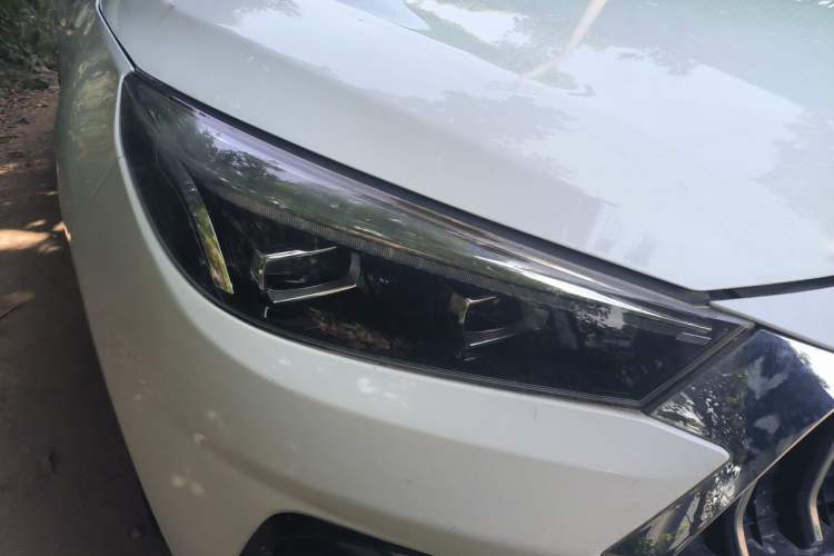 Used JAC Group J7 2020 1.5T CVT Superior Trim Right Front Headlight