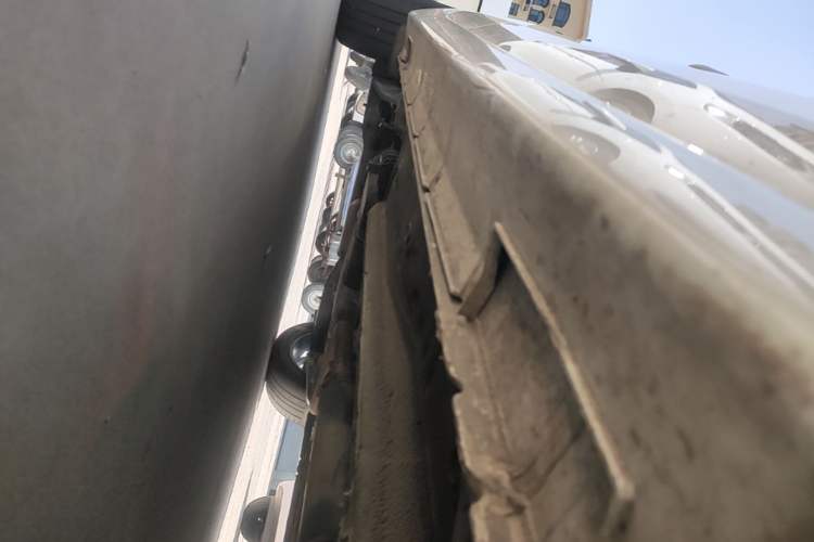 Used JAC Group J7 2020 1.5T CVT Beyond+ Trim Right Side Sill