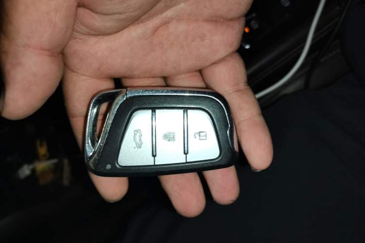 Used JAC Group J7 2020 1.5T CVT Superior Trim Vehicle Key