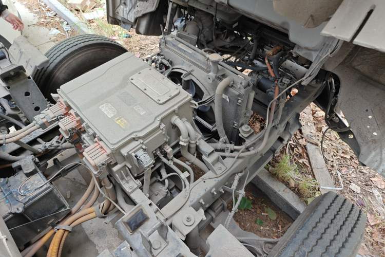 Used JAC Group Kaida U7  Engine Bay Left
