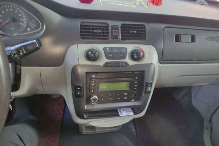 Used JAC Group Refine 2008 2.4L Colorful Journey Gasoline Manual Basic Version HFC4GA1-C Audio And AC Panel