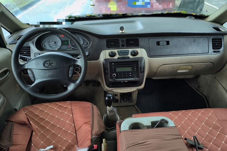 Used JAC Group Refine 2008 2.4L Colorful Journey Gasoline Manual Basic Version HFC4GA1-C Center Console