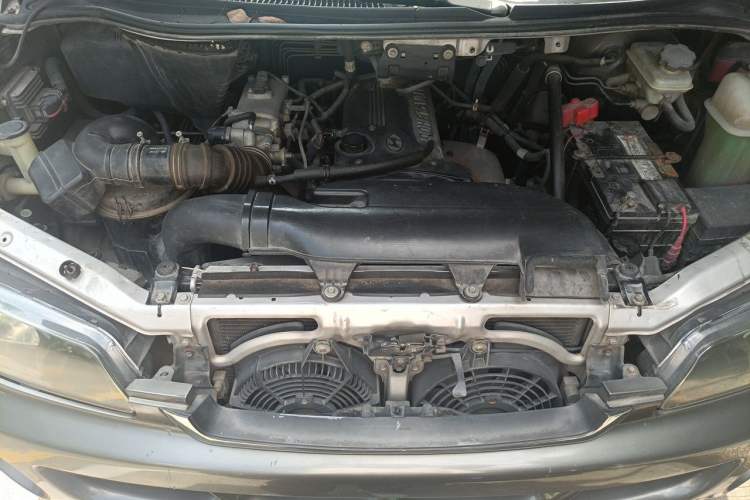 Used JAC Group Refine 2008 2.0L Shuttle Gasoline Basic Model with Front and Rear Air Conditioning Engine Bay
