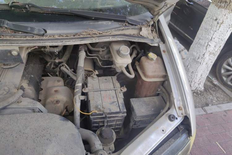Used JAC Group Refine 2008 2.4L Colorful Journey Gasoline Manual Basic Version HFC4GA1-C Engine Bay Left