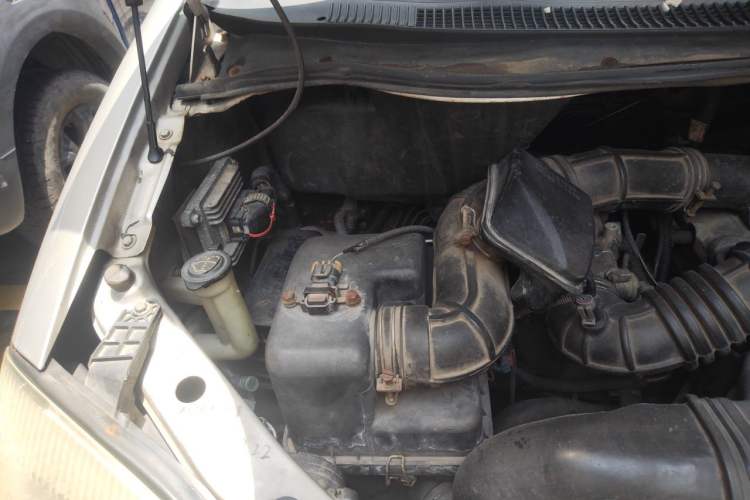 Used JAC Group Refine 2008 2.0L Shuttle Gasoline Basic Version with Single Air Conditioner Engine Bay Right