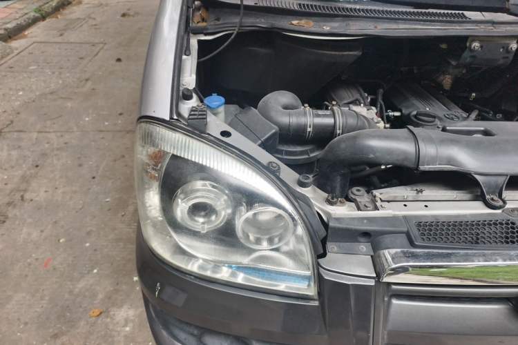 Used JAC Group Refine 2008 2.4L Colorful Journey Gasoline Manual Standard Version HFC4GA1-C Engine Bay Right