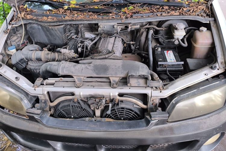 Used JAC Group Refine 2008 2.4L Colorful Journey Gasoline Manual Basic Version HFC4GA1-C Engine Bay
