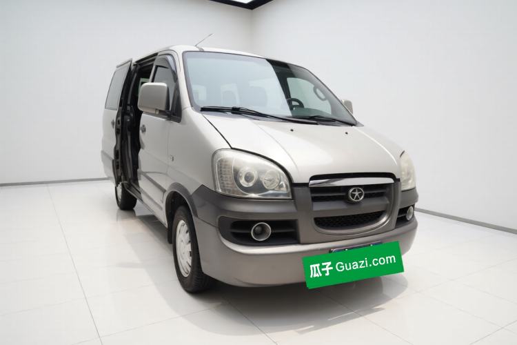 Used JAC Group Refine 2008 2.0L Shuttle Gasoline Basic Version with Single Air Conditioner Front Right 45 Deg