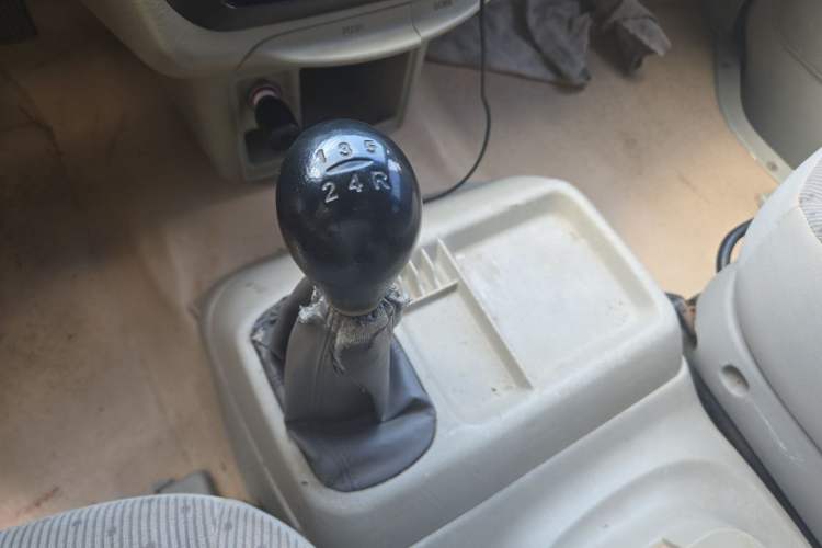 Used JAC Group Refine 2008 2.4L Colorful Journey Gasoline Manual Standard Version HFC4GA1-C Gear Lever