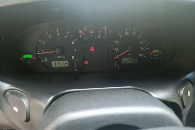 Used JAC Group Refine 2008 2.0L Shuttle Gasoline Basic Model with Front and Rear Air Conditioning Instrument Cluster