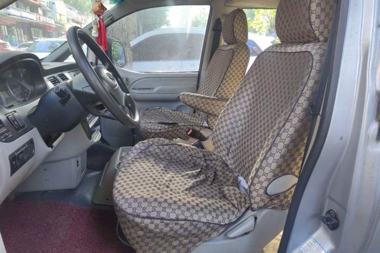 Used JAC Group Refine 2008 2.4L Colorful Journey Gasoline Manual Basic Version HFC4GA1-C Left Front Seat