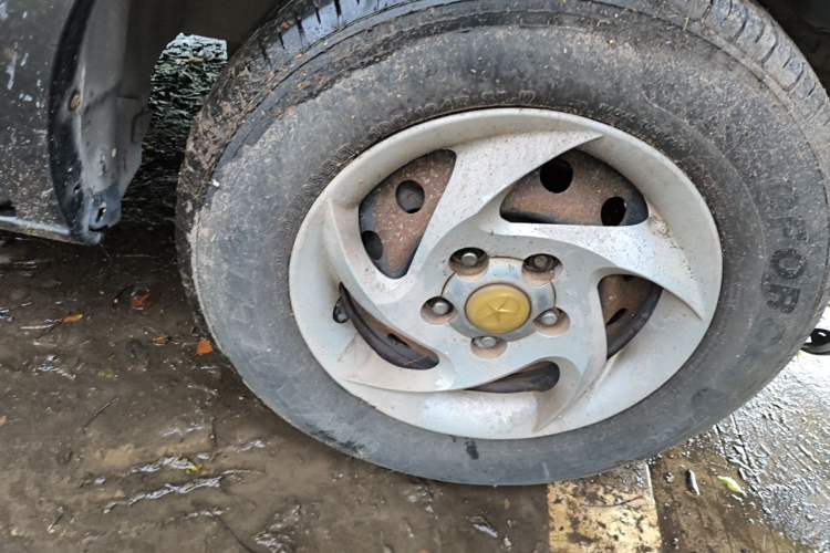 Used JAC Group Refine 2008 2.4L Colorful Journey Gasoline Manual Basic Version HFC4GA1-C Right Front Wheel Hub