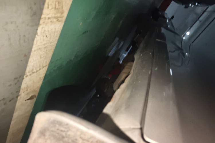 Used JAC Group Refine  Chassis Front Right