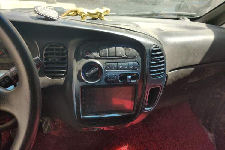 Used JAC Group Refine 2011 2.0L Shuttle Gasoline Comfort Edition HFC4GA3 Audio And AC Panel