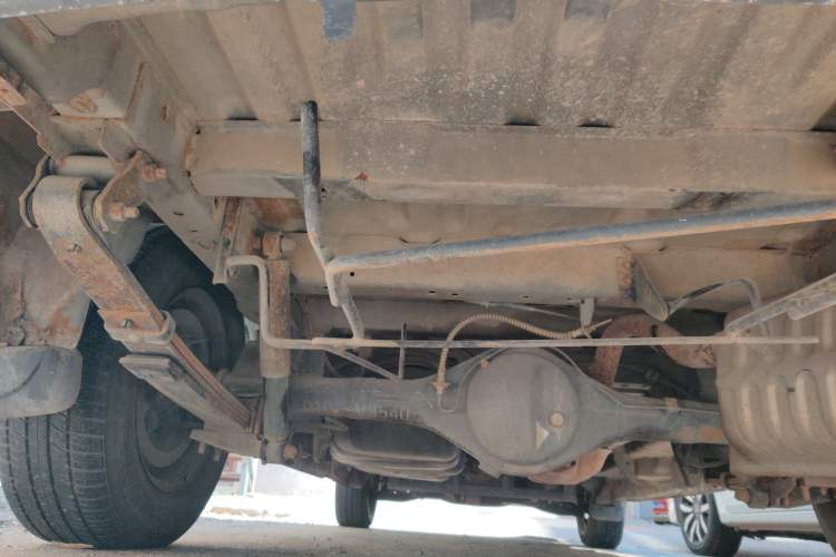 Used JAC Group Refine 2011 2.0L Shuttle Gasoline Comfort Edition HFC4GA3 Chassis Rear