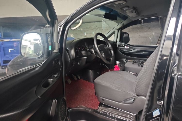 Used JAC Group Refine 2011 2.0L Shuttle Gasoline Comfort Edition HFC4GA3 Driver Seat