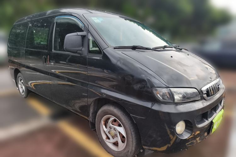 Used JAC Group Refine 2011 2.0L Shuttle Gasoline Standard Edition HFC4GA3 Front Right 45 Deg