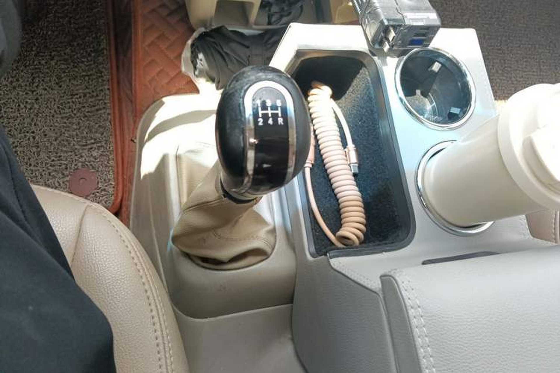 Used JAC Group Refine 2011 2.4L Colorful Journey Gasoline Comfort Edition HFC4GA1-C Gear Lever