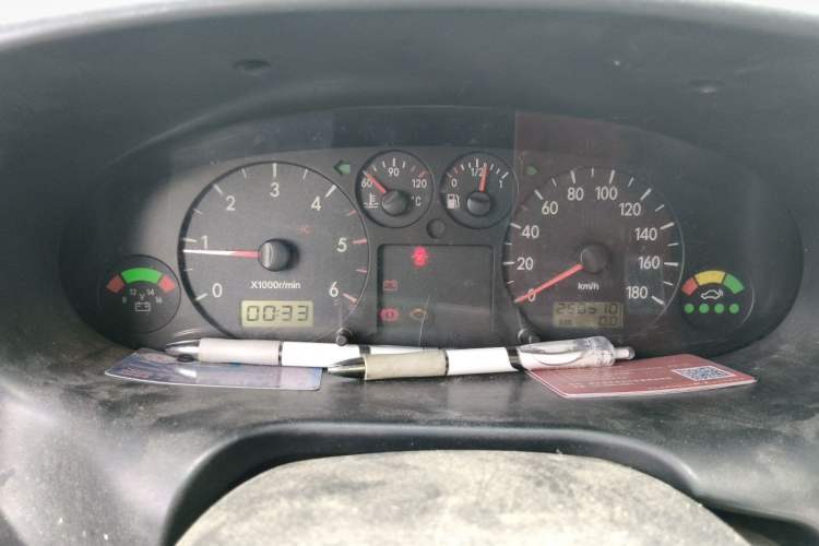 Used JAC Group Refine 2011 2.8T Shuttle Diesel Comfort Edition HFC4DA1-2B1 Instrument Cluster
