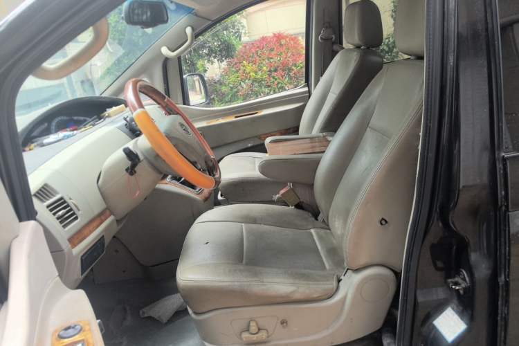 Used JAC Group Refine 2011 2.0T Xianghe Gasoline Luxury Edition HFC4GA3-1C Left Front Seat
