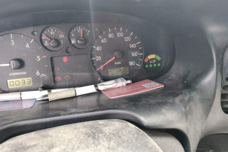 Used JAC Group Refine 2011 2.8T Shuttle Diesel Comfort Edition HFC4DA1-2B1 Odometer Close Up