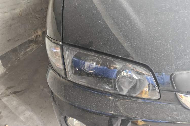 Used JAC Group Refine 2011 2.0L Shuttle Gasoline Comfort Edition HFC4GA3 Right Front Headlight