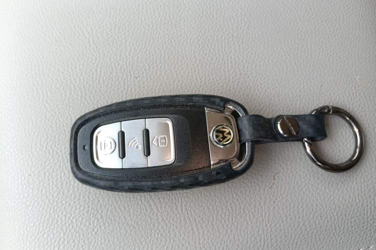 Used JAC Group Refine 2011 2.4L Colorful Journey Gasoline Comfort Edition HFC4GA1-C Vehicle Key
