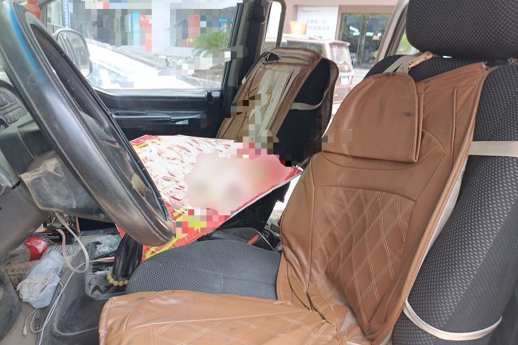 Used JAC Group Refine 2011 2.0L Shuttle Gasoline Standard Edition HFC4GA3 Left Front Seat