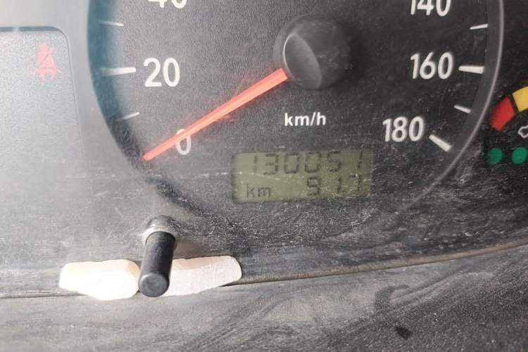 Used JAC Group Refine 2011 2.0L Shuttle Gasoline Standard Edition HFC4GA3 Odometer Close Up