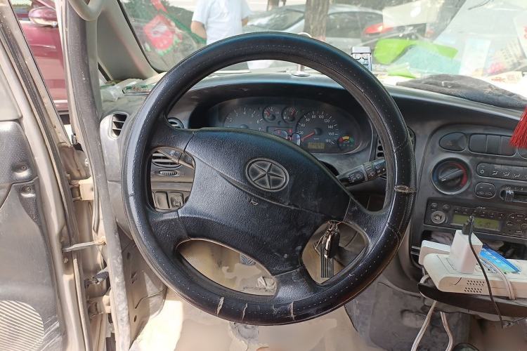 Used JAC Group Refine 2011 2.0L Shuttle Gasoline Standard Edition HFC4GA3 Steering Wheel