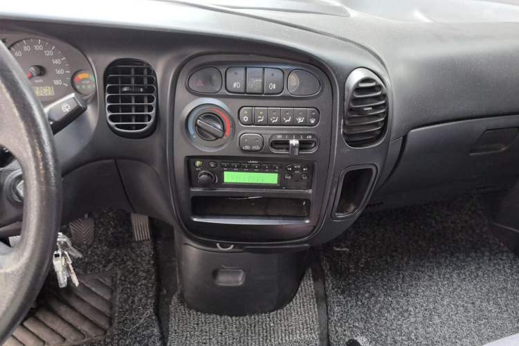 Used JAC Group Refine 2011 2.0L Shuttle Gasoline Comfort Edition HFC4GA3 Audio And AC Panel