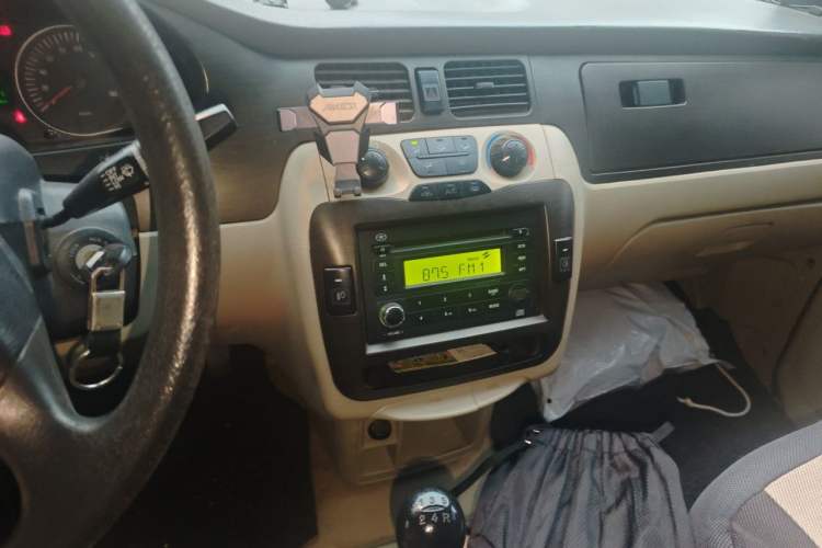 Used JAC Group Refine 2011 2.4L Government Procurement Version Manual Luxury Trim Audio And AC Panel
