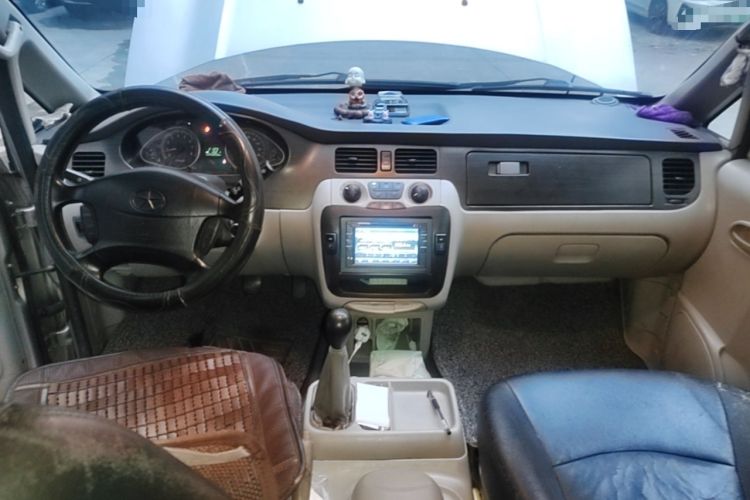 Used JAC Group Refine 2011 2.4L Government Procurement Version Manual Luxury Trim Center Console