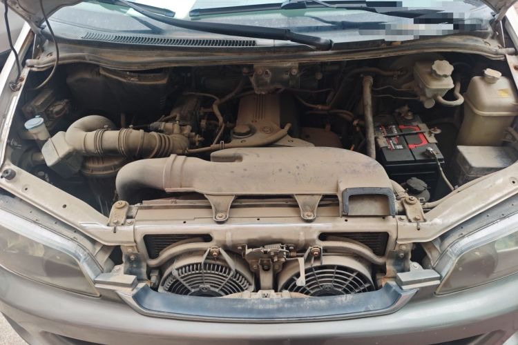 Used JAC Group Refine 2011 2.0L Shuttle Gasoline Standard Edition HFC4GA3 Engine Bay