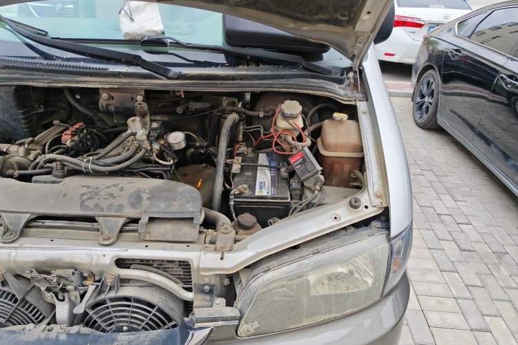 Used JAC Group Refine 2011 2.4L Colorful Journey Gasoline Standard Edition HFC4GA1-C Engine Bay Left