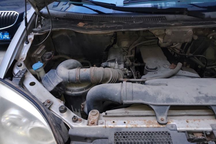 Used JAC Group Refine 2011 2.4L Government Procurement Version Manual Luxury Trim Engine Bay Right